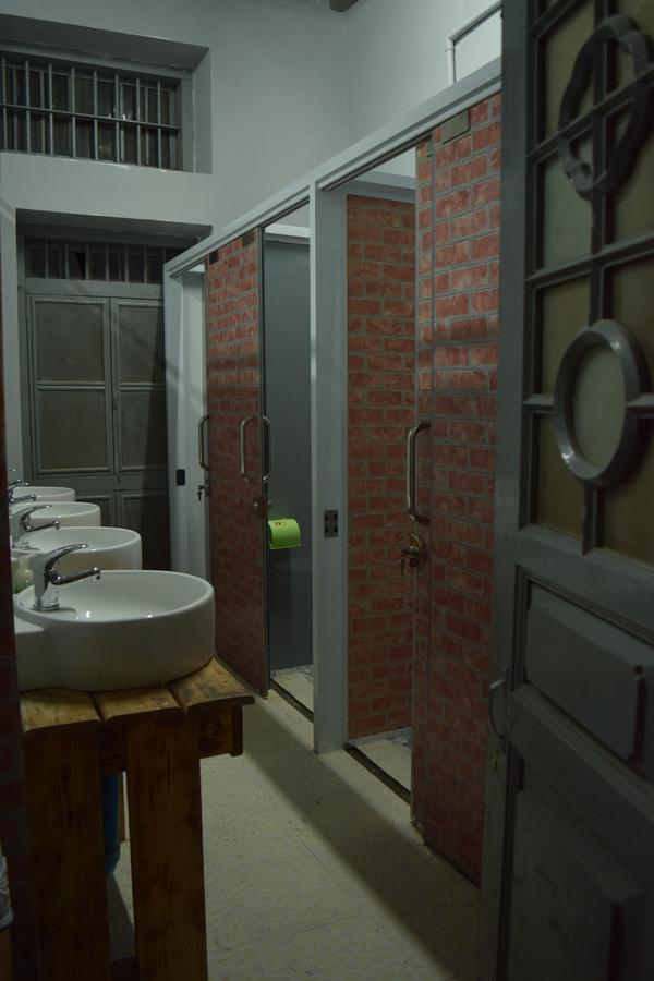 21 Hostel Yangon Bagian luar foto