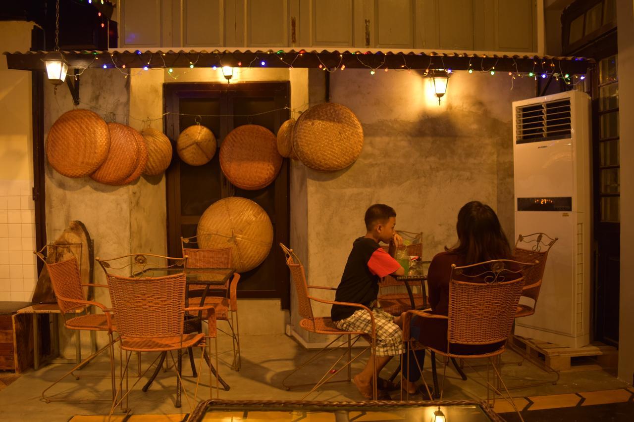 21 Hostel Yangon Bagian luar foto