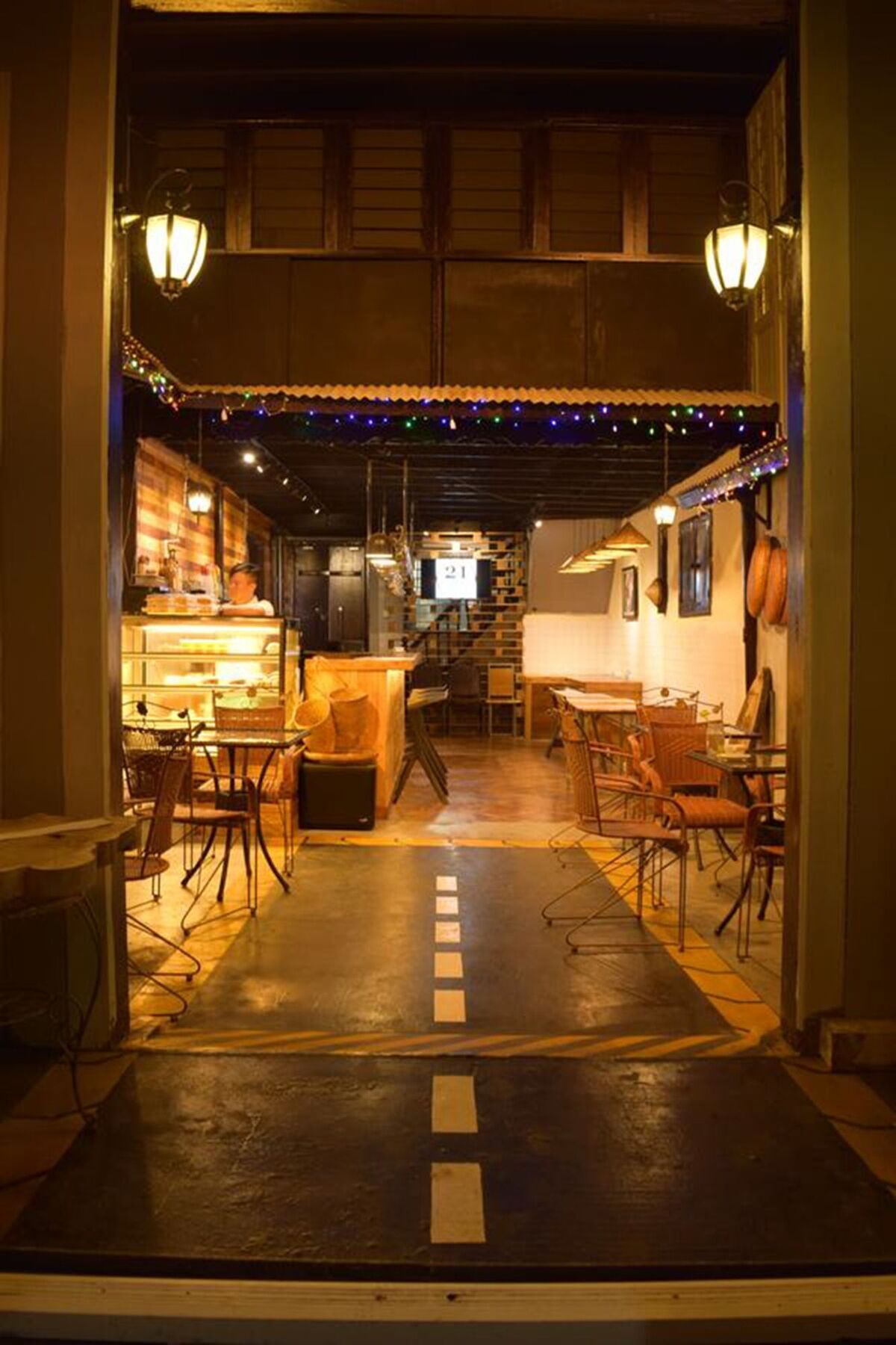 21 Hostel Yangon Bagian luar foto